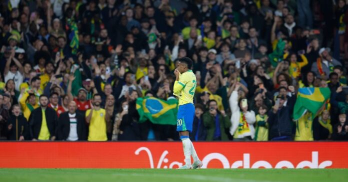 estevao-comemora-vitoria-sobre-senegal-e-ressalta-importancia-de-concorrencia-nas-posicoes-do-brasil:-“nao-deixa-acomodar”