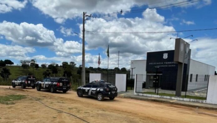 operacao-narke-5-em-apuarema-prende-tres-e-apreende-dois-adolescentes-por-trafico-de-drogas