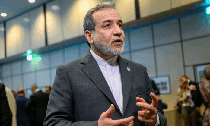 ira-diz-ter-interrompido-enriquecimento-de-uranio