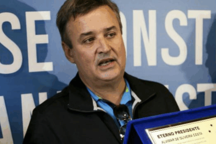 ex-presidente-do-cruzeiro,-perrella-volta-para-o-clube-como-assessor