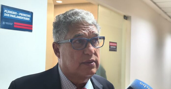 apos-saida-de-leal-e-cafu,-rosemberg-nega-debandada:-“estao-indo-para-uma-candidatura-derrotada”