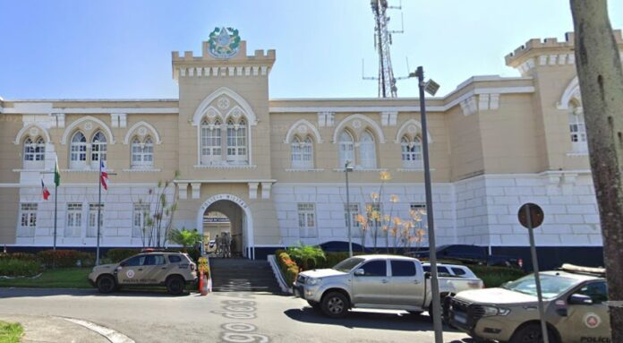 governo-contrata-empresa-para-confeccionar-escultura-na-praca-do-quartel-dos-aflitos-em-homenagem-aos-200-anos-da-pm-ba