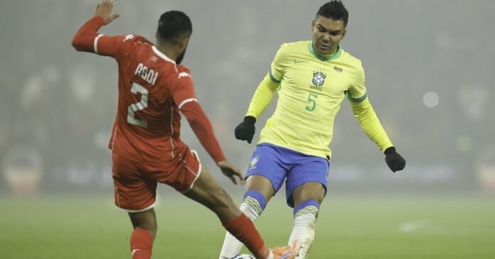 com-um-empate-contra-tunisia-em-amistoso,-selecao-brasileira-encerra-temporada-de-2025