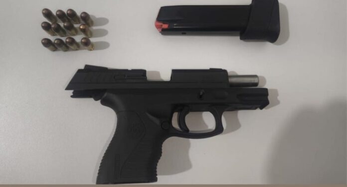 pm-prende-3-e-apreende-3-adolescentes-em-acao-em-castro-alves