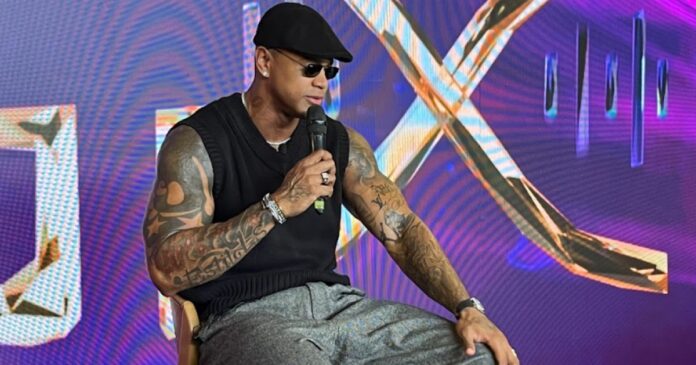 leo-santana-fala-sobre-ser-representatividade-para-comunidade-negra-e-reconhece-dificuldade-em-alguns-meios:-“vao-ter-que-me-aturar”