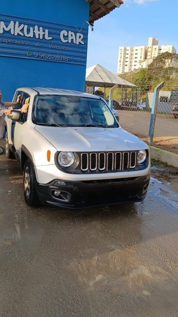 veiculo-roubado-e-recuperado-pela-pm-em-piraja