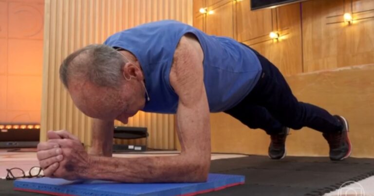 baiano-de-79-anos-quebra-barreiras-e-faz-prancha-por-47-minutos-na-tv