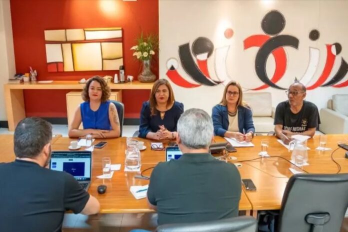 em-reuniao-com-sindicato,-direcao-do-nubank-descarta-revogar-demissoes