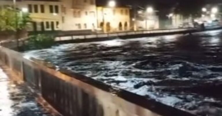 video:-chuvas-fortes-provocam-enxurradas-na-chapada-diamantina