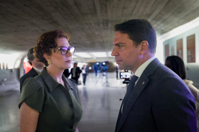 moraes-citou-fuga-de-zambelli-e-ramagem-em-decisao-sobre-bolsonaro