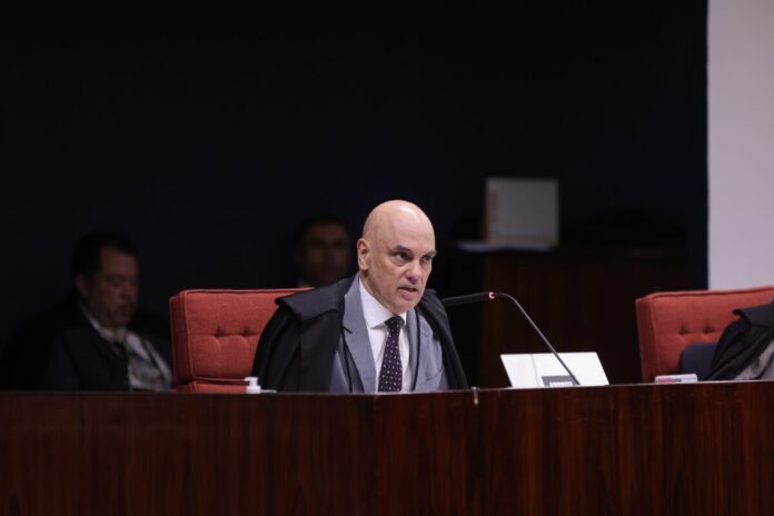 moraes-pede-sessao-para-que-colegas-votem-sobre-prisao-de-bolsonaro