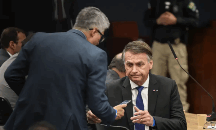 imprensa-internacional-cita-risco-de-fuga-e-adulteracao-de-tornozeleira-na-prisao-de-bolsonaro