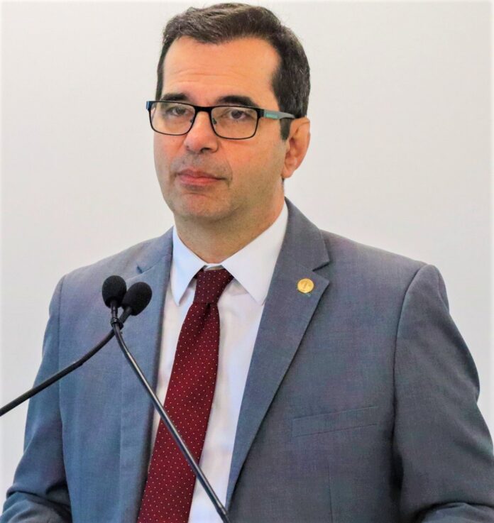 ministro-alberto-balazeiro-toma-posse-na-academia-de-letras-juridicas-da-bahia-em-cerimonia-no-clube-ingles