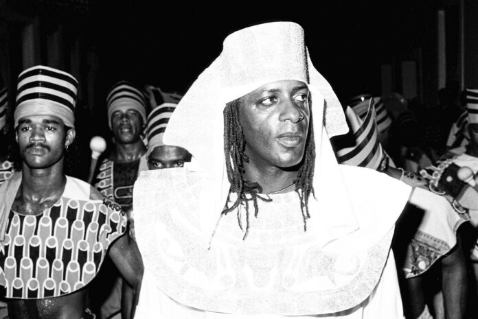 jeronimo-sugere-mudanca-de-nome-da-praca-das-artes,-no-pelourinho,-para-homenagear-mestre-neguinho-do-samba