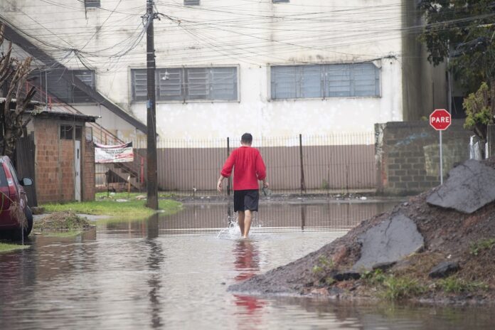 chuvas-deixam-mais-de-100-desalojados-em-sc