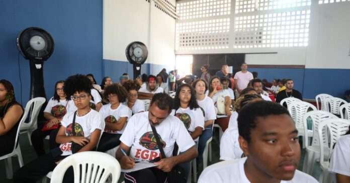 bahia-apresenta-diagnostico-sobre-a-insercao-da-juventude-negra-no-mercado-de-trabalho-entre-2013-e-2023