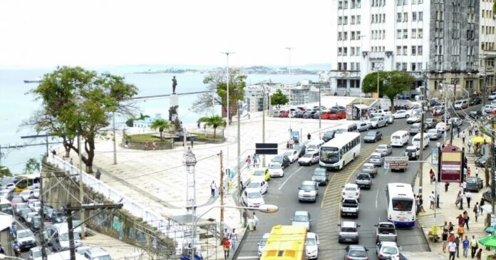 iphan-autoriza-aterramento-de-sitio-arqueologico-na-praca-castro-alves,-em-salvador