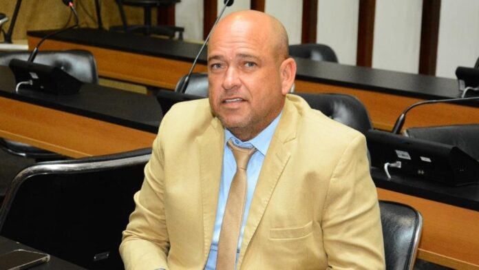 stj-mantem-prisoes-e-nega-habeas-corpus-a-binho-galinha-e-para-esposa-e-filho-do-deputado