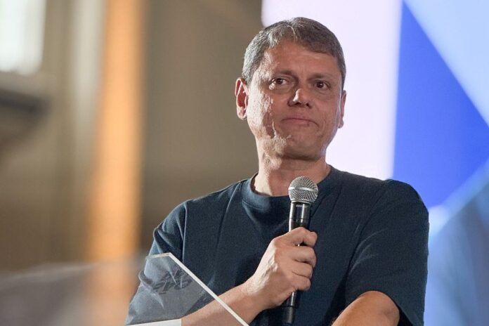 cresce-o-arrastao-para-fazer-de-tarcisio-o-candidato-da-direita