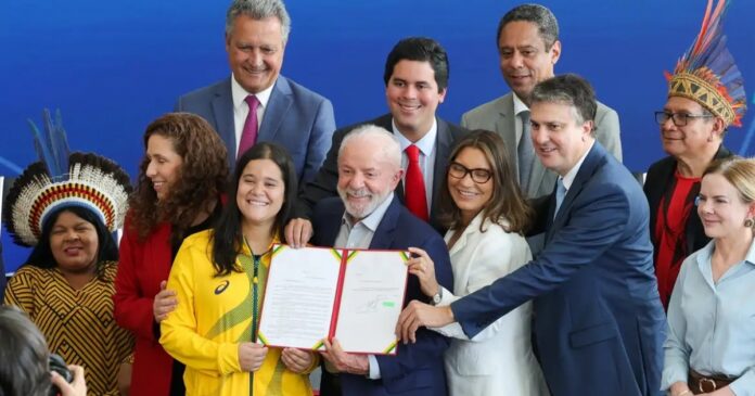 governo-lula-anuncia-projeto-de-criacao-de-universidades-federais-indigena-e-do-esporte