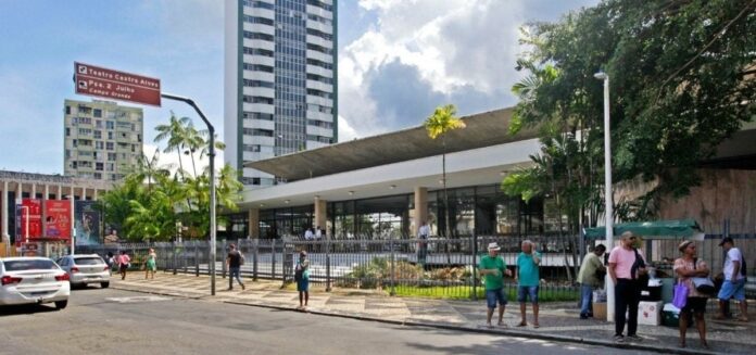 operario-fica-ferido-em-acidente-durante-obras-de-modernizacao-do-tca-em-salvador