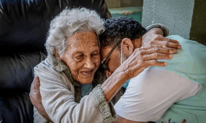 brasileiros-de-60-anos-ganham-sobrevida-media-de-mais-duas-decadas,-aponta-ibge