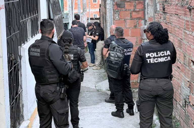 policia-apreende-adolescente-por-ameacas-a-escolas-e-apologia-ao-nazismo-em-camacari