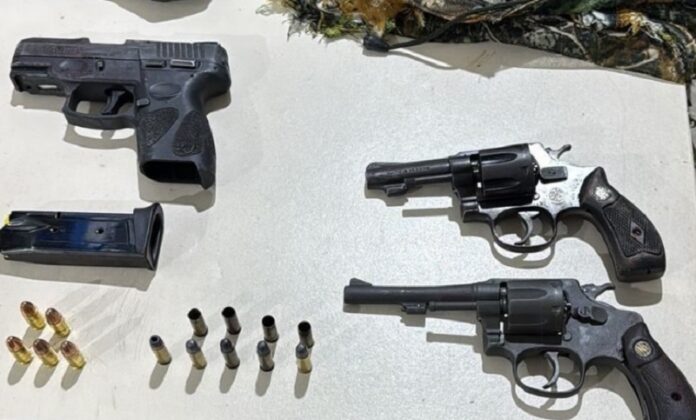 tres-morrem-durante-acao-policial-que-cercou-grupo-armado-em-santa-cruz-cabralia