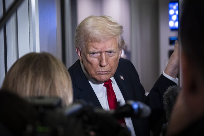 trump-intensifica-ataques-contra-mulheres-jornalistas:-“feia-e-porca”