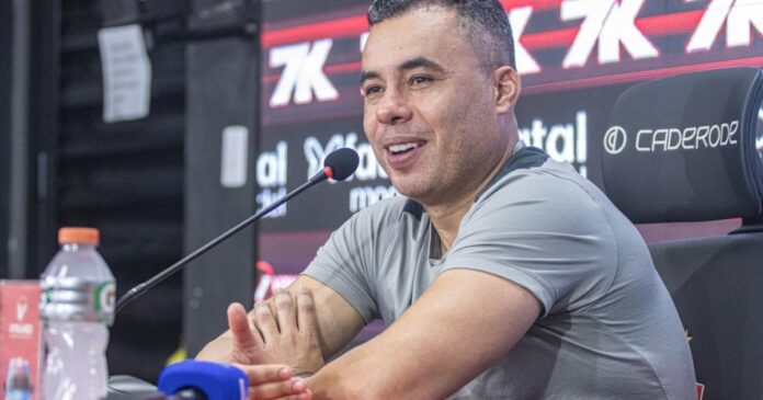 jair-ventura-revela-que-ainda-nao-definiu-os-titulares-absolutos-do-vitoria-apos-vencer-mirassol-:-“sem-ser-teimoso”