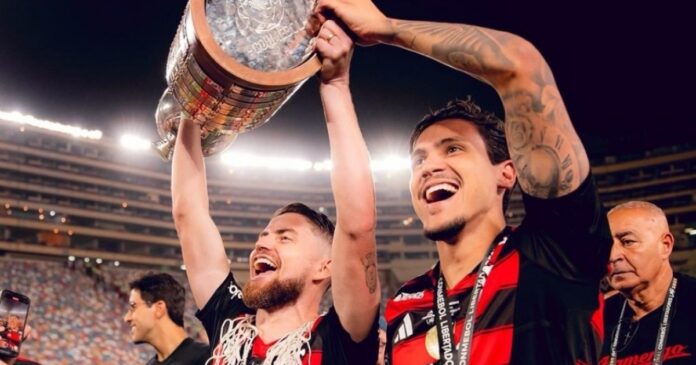 com-tetracampeonato-do-flamengo,-brasil-iguala-argentina-em-titulos-da-libertadores