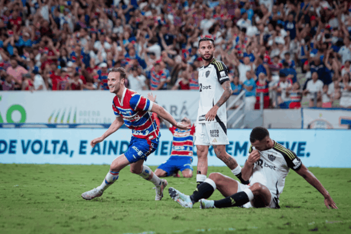 fortaleza-derrota-atletico-mg-e-sonha-com-a-permanencia-no-brasileirao