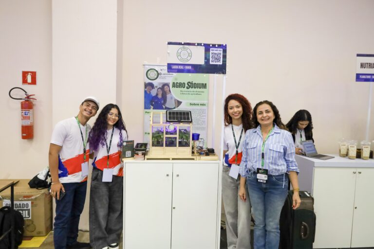 estudantes-do-sudoeste-baiano-criam-estufa-automatizada-para-fortalecer-agricultura-familiar