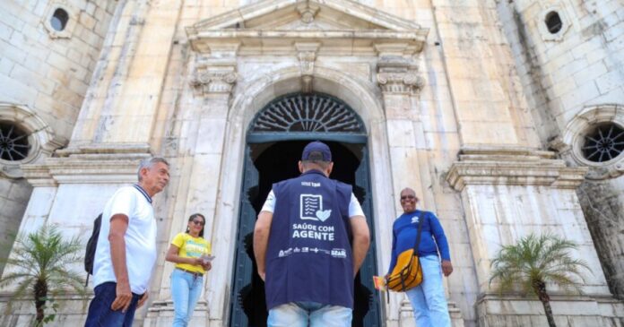 sms-intensifica-acoes-de-combate-ao-aedes-aegypti-nos-circuitos-das-festas-populares,-natalinas-e-do-reveillon-de-salvador