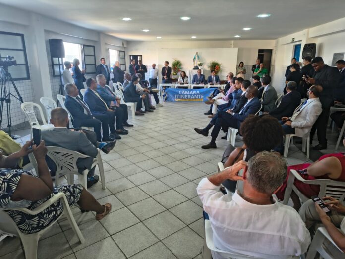 “camara-itinerante-da-voz-aos-moradores-do-rio-vermelho-e-do-nordeste-de-amaralina”,-diz-carlos-muniz