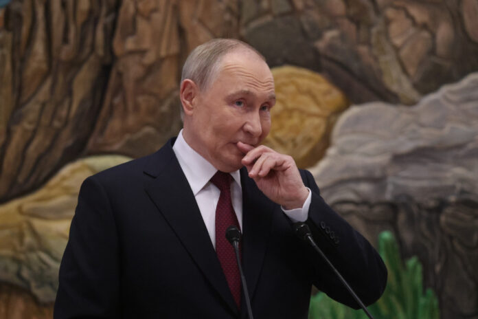 putin-diz-que-tomou-cidade-estrategica-de-pokrovsk,-mas-ucrania-nega