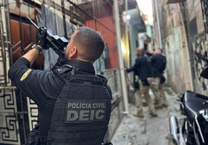 suspeitos-de-integrar-associacao-criminosa-de-fraudes-por-boletos-falsos-sao-presos-em-salvador