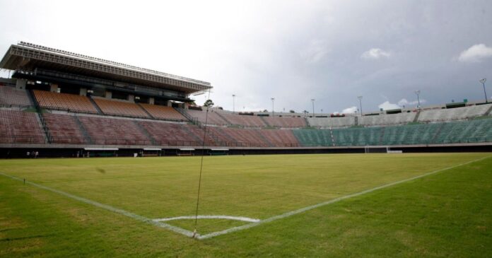 sudesb-abre-licitacao-para-implantacao-do-novo-gramado-do-estadio-de-pituacu