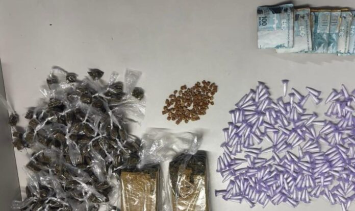 policia-militar-prende-suspeito-de-trafico-em-alto-de-coutos