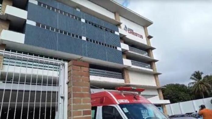 adolescente-de-15-anos-fere-tres-com-faca-em-fortaleza