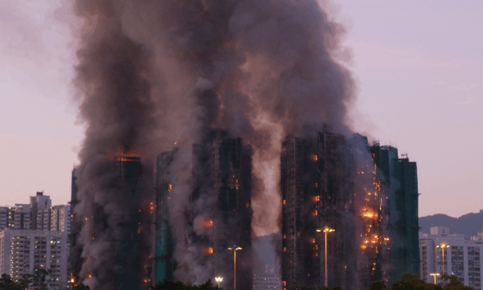 treze-sao-detidos-por-incendio-que-deixou-mais-de-150-mortos-em-hong-kong