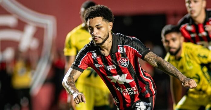 vitoria-busca-manter-invencibilidade-contra-mancini-e-vencer-o-bragantino-fora-apos-quase-30-anos