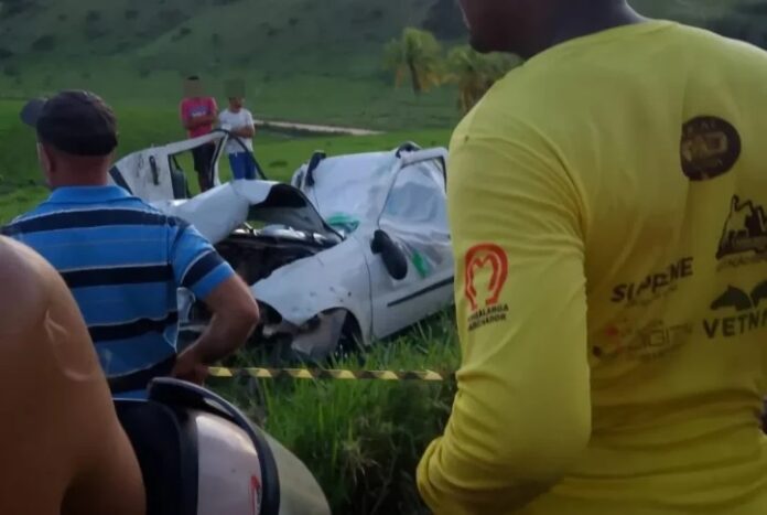 acidente-com-picape-em-estrada-vicinal-de-laje-deixa-idoso-morto-e-homem-ferido