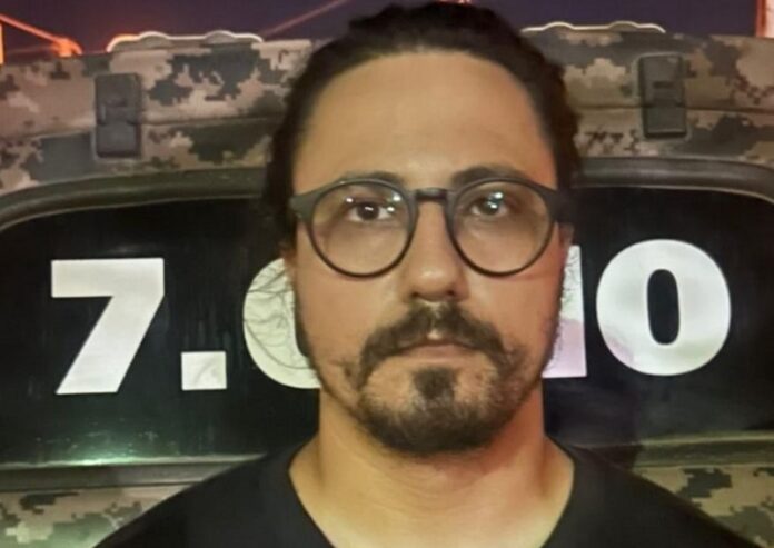 musico-e-preso-pela-caema-suspeito-de-fazer-“delivery”-de-drogas-em-teixeira-de-freitas