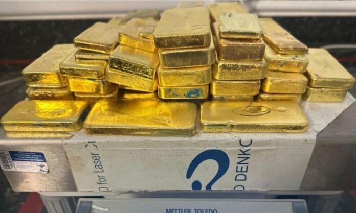 pf-apreende-51-kg-de-ouro-em-aeronave-particular-em-roraima-e-carga-e-avaliada-em-r$-37-milhoes