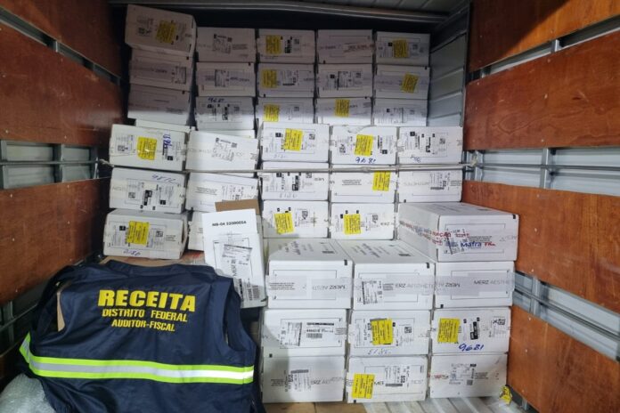 horas-apos-ter-itens-apreendidos,-empresa-de-botox-recupera-produtos