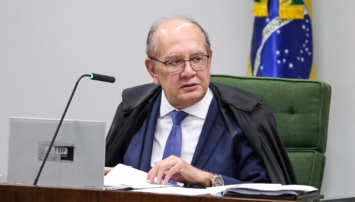 em-resposta-a-decisao-de-gilmar,-camara-aprova-projeto-que-limita-decisoes-monocraticas-de-ministros-do-stf