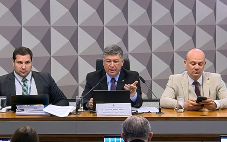 CPMI do INSS ouve depoimento e avalia convocações de Messias e Zema