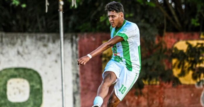 jogador-de-futebol-amador-e-executado-dentro-de-casa-em-ipiau;-vitima-tinha-22-anos