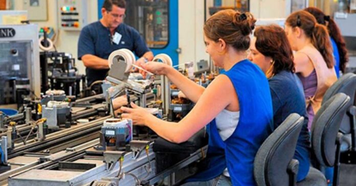 pib-brasileiro-fica-abaixo-do-esperado-com-resultado-de-0,1%-no-terceiro-trimestre-de-2025